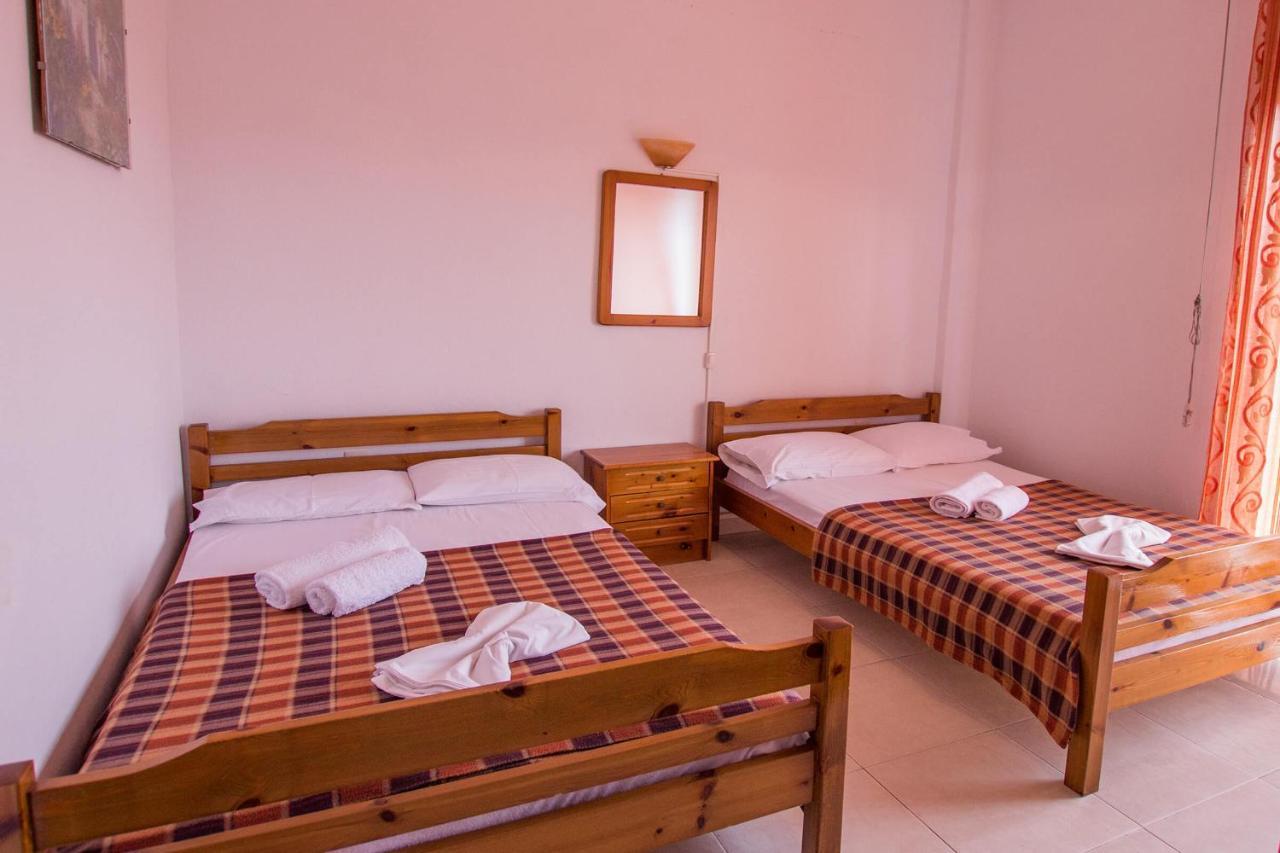 George Laz Rooms Vrasná エクステリア 写真